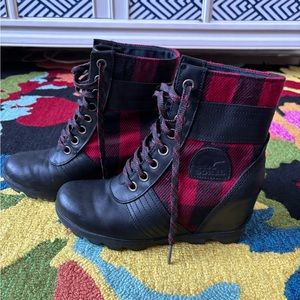 SOREL WEDGE SNOW BOOTS